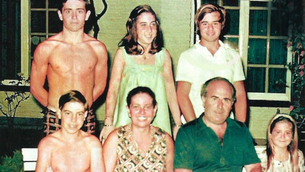 Família Puccio, Família Bolsonaro, Clãs